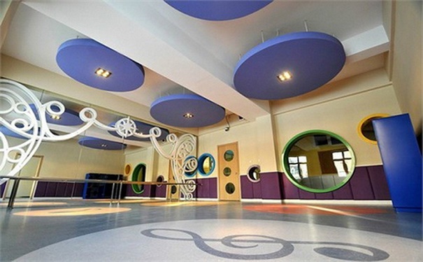 �����׶�԰����ˮƽ����������