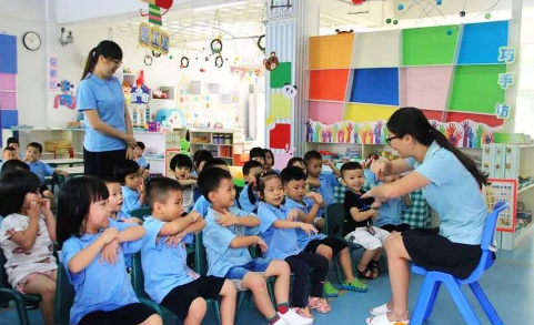 �׶�԰��ѧ��д����龰��ԭ�������