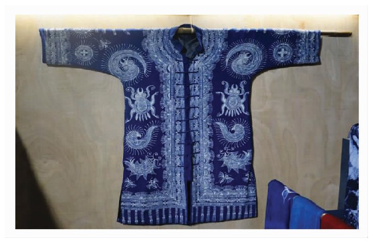 ͼ1 ��Ⱦ���յķ�װ����