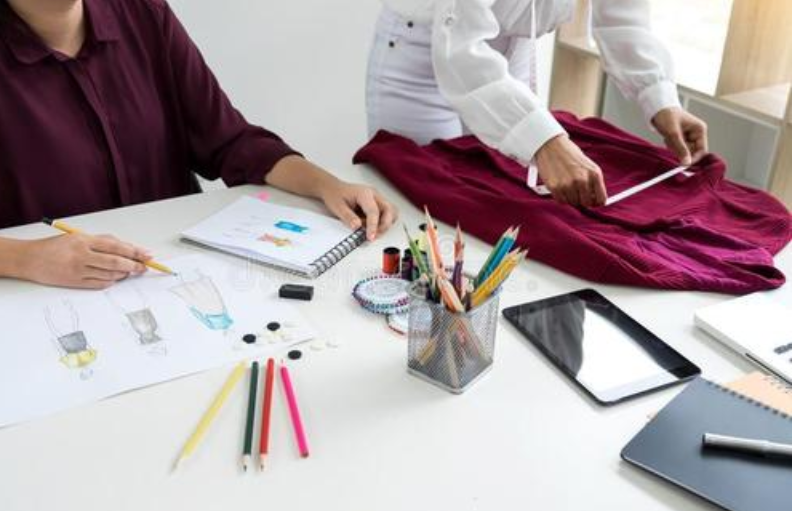 ��װ��������Ա����;��������ͷ�չ����